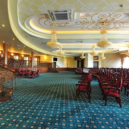 Park Hotel 스타라 자고라 외부 사진 The interior of the main hall